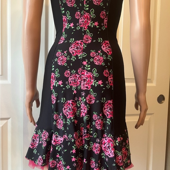 Black Corset Nightie w/Hot Pink and Green Flowered Trim - Picture 2 of 4